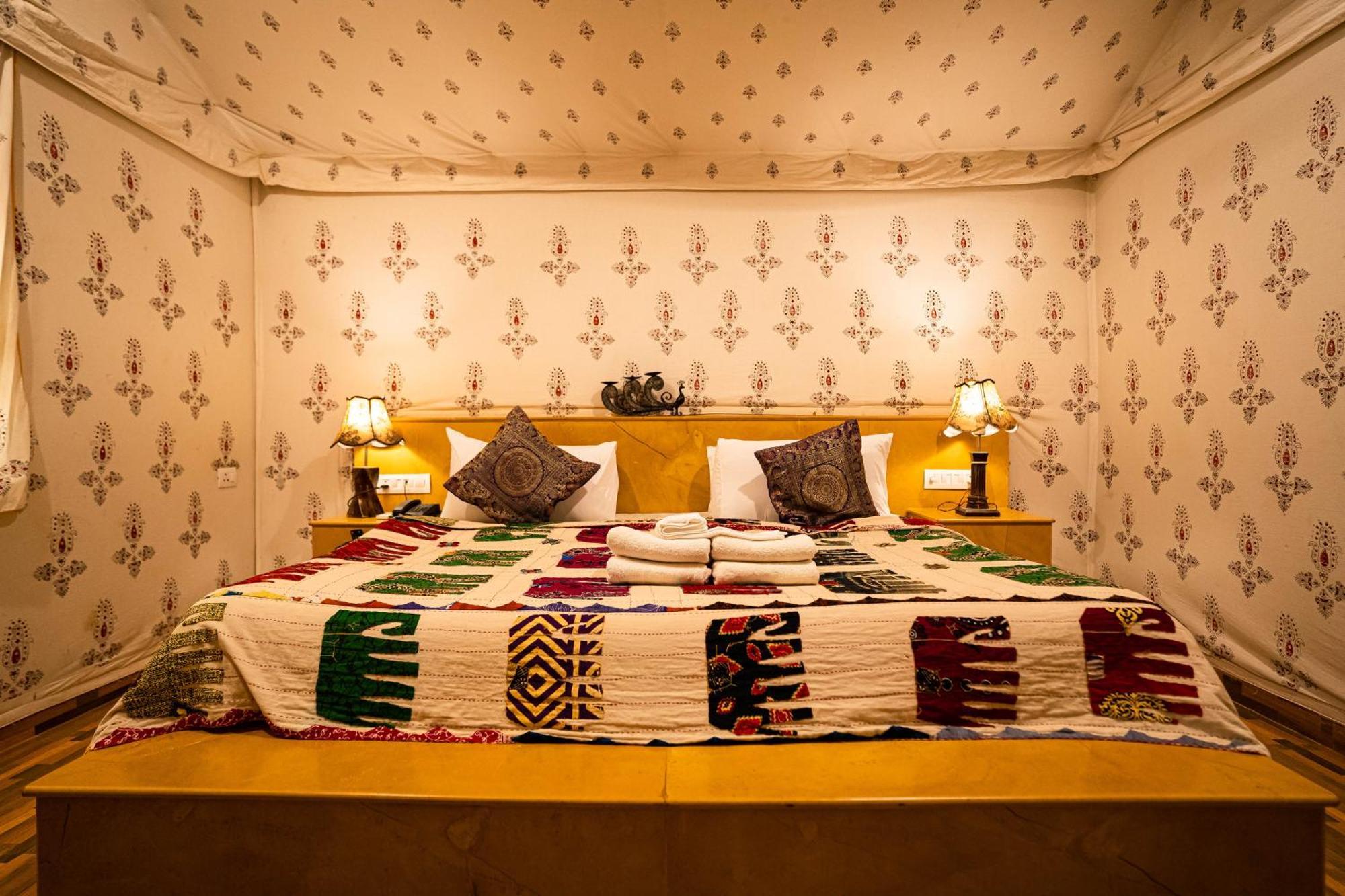 Chokhi Dhani Desert Camp Sam Luaran gambar